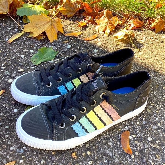 Blowfish Shoes - NWT Blowfish Malibu black with rainbow stripes size7.5/8 brand new in the box